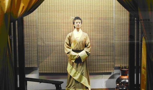长沙马王堆汉墓出土的珍贵文物,以及"东方睡美人"辛追夫人