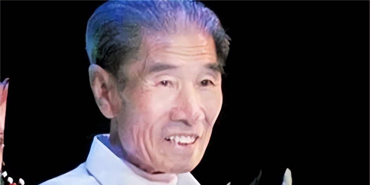 2009年相声名家李文华追悼会:姜昆布置灵堂,郭德纲于谦长跪不起