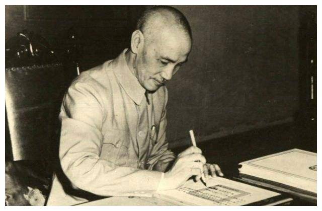 蒋介石去世后,巨额遗产如何分配?看到遗嘱,宋美龄直接远走美国