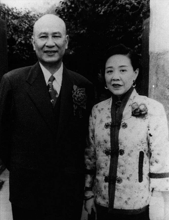 86年,白先慧偷偷回到大陆,住宿时被告知免费:您是白将军的女儿_白崇禧
