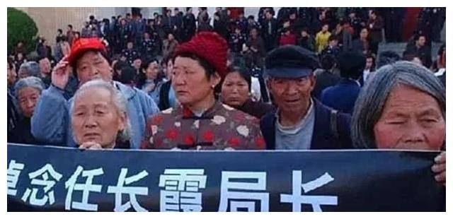 2004年任长霞因公殉职,近20万人眼含热泪送行,解密其死亡真相