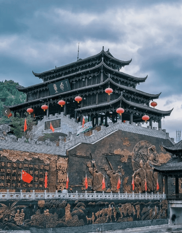 暑期探索之旅:酉阳桃花源,墨戎苗寨与凤凰古城的梦幻交响_文化_历史