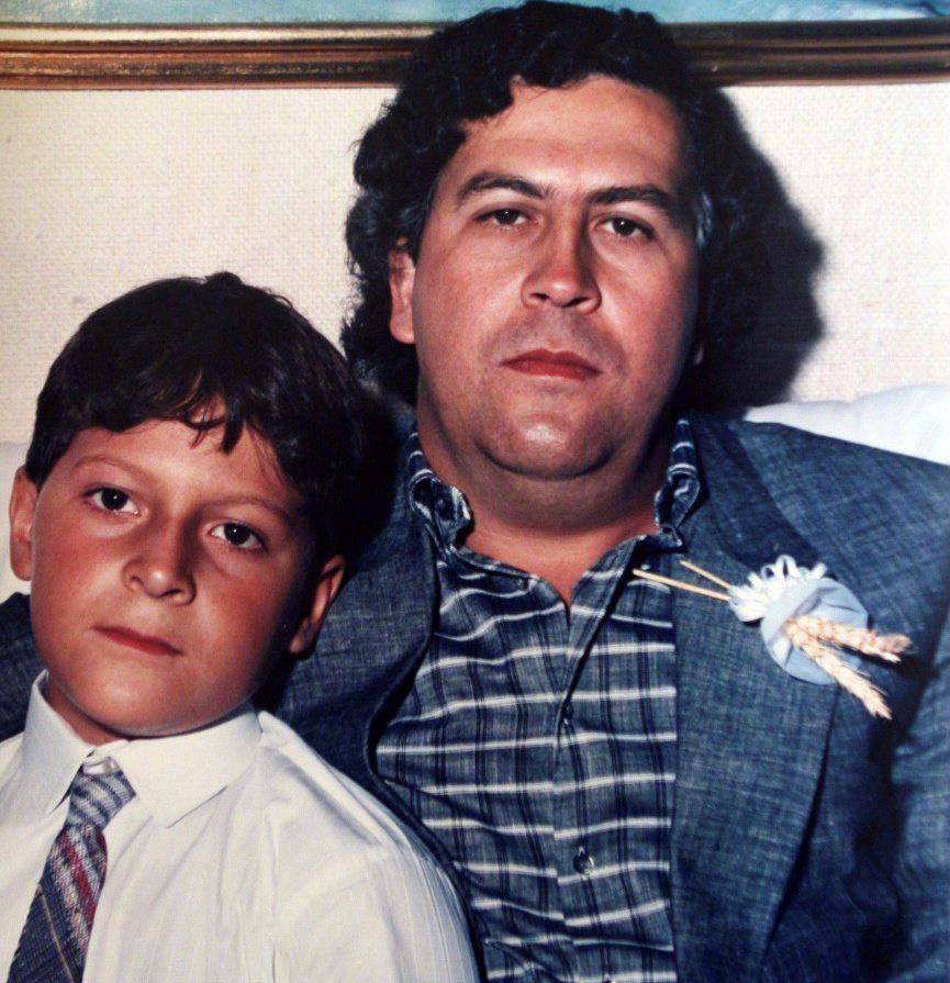 毒王巴勃罗:曾经富可敌国差点成总统,最终锒铛入狱,凄凉身死