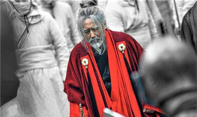 原创司马懿长期居于曹操手下,为何还能豢养出三千死士,他就不怕死?