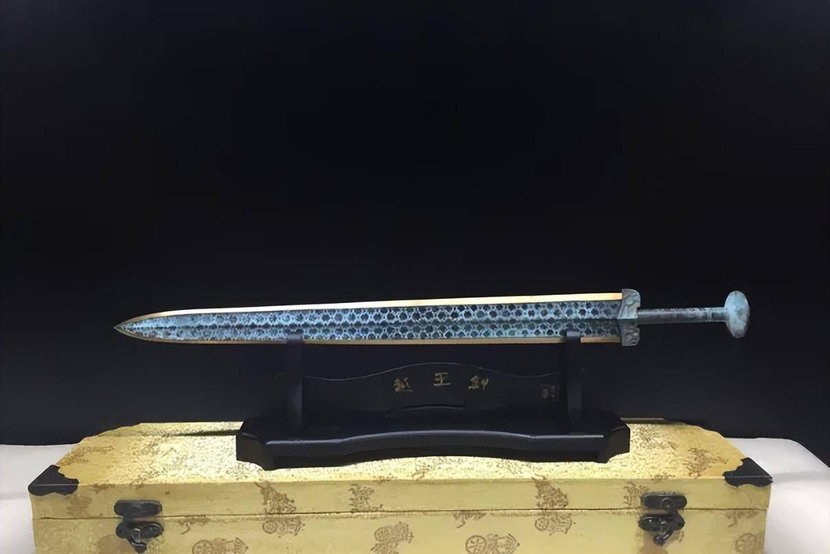 季札挂剑:春秋战国剑术风靡,除了能战场杀敌,剑还有什么作用?