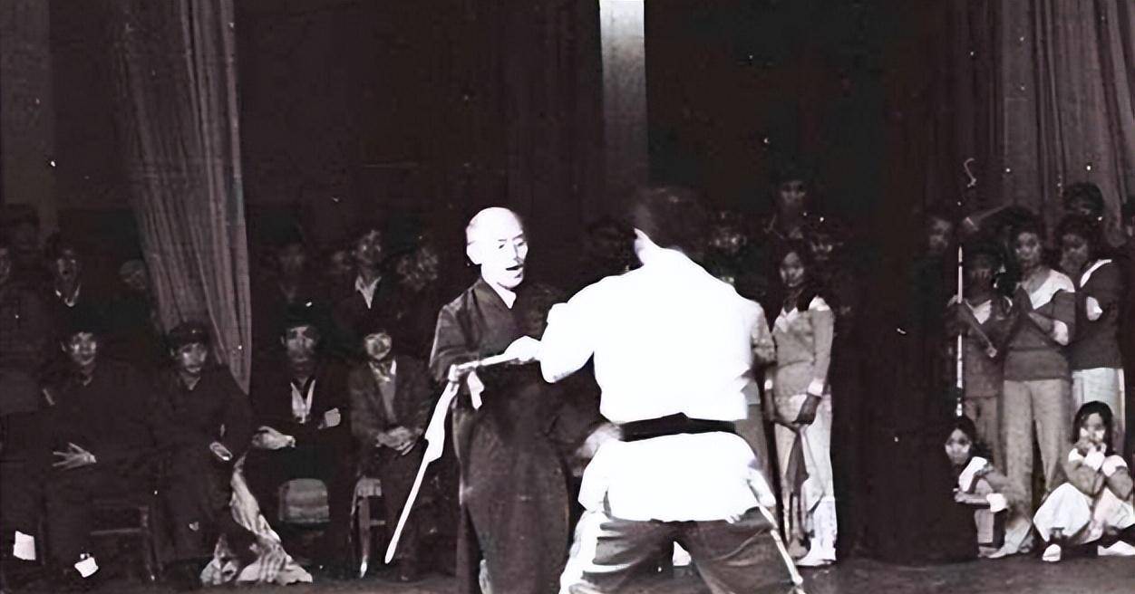 少林寺海灯法师:新中国成立之后第一个担任全国政协委员的武术家