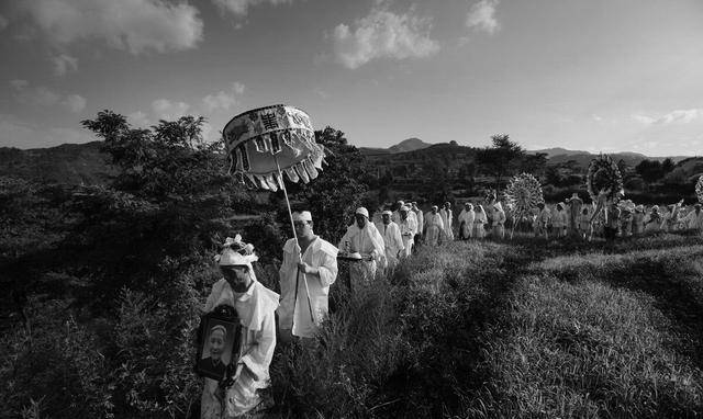 死人穿寿衣最可怕图片图片