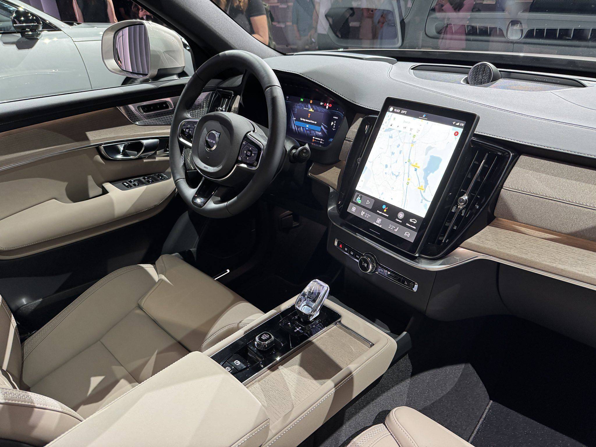 沃尔沃xc902022款内饰图片