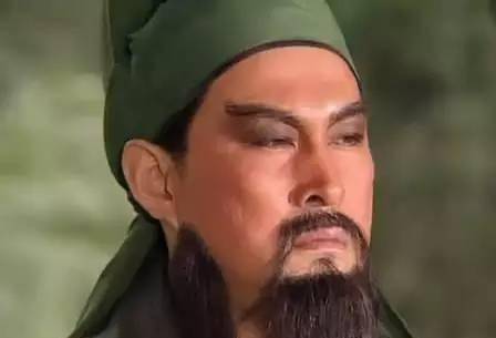 关羽的眼睛为啥总是似睁非睁?老木匠:他睁开眼,后果很严重