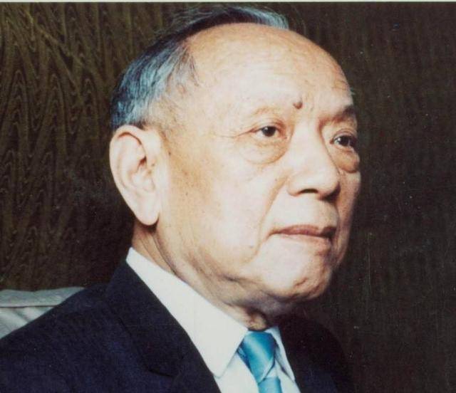 世人皆看到陈省身数学家,几何学家的光辉面,殊不知其在家庭教育中也是