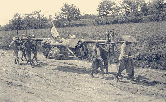 晚清罕见老照片:扶犁耕地的县官,图5讨好慈禧的"清末巨贪"_清朝_奕劻