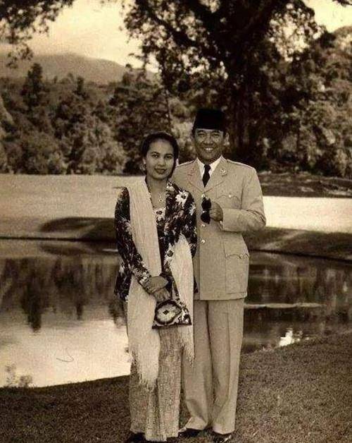 为其盖宫殿,晚年总统被囚,她却潇洒离开_苏加诺_黛薇_夫人