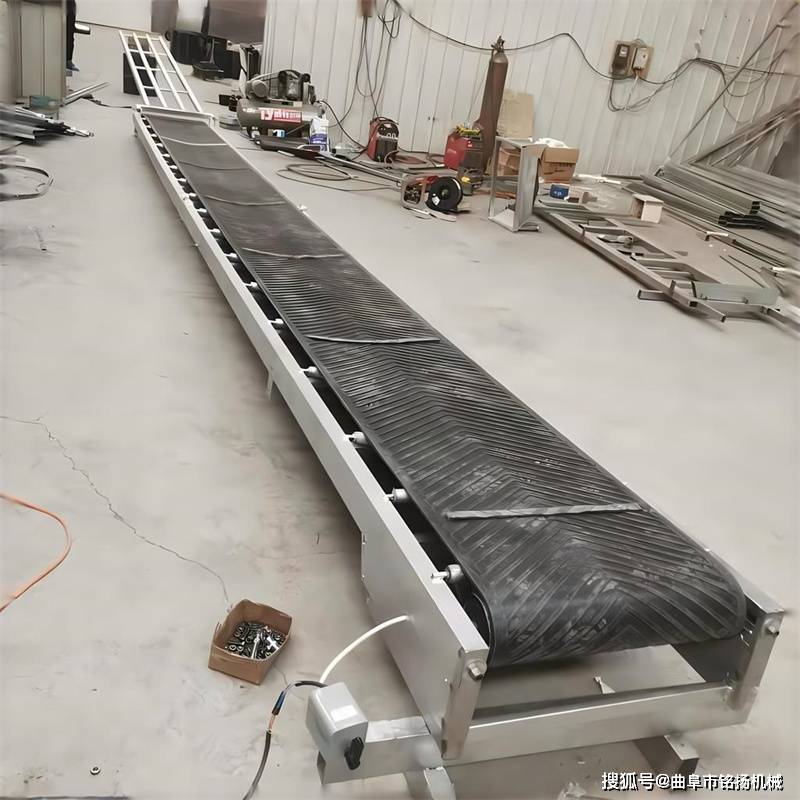 可移动小型传送带 木块装车输送机 伸缩式皮带机