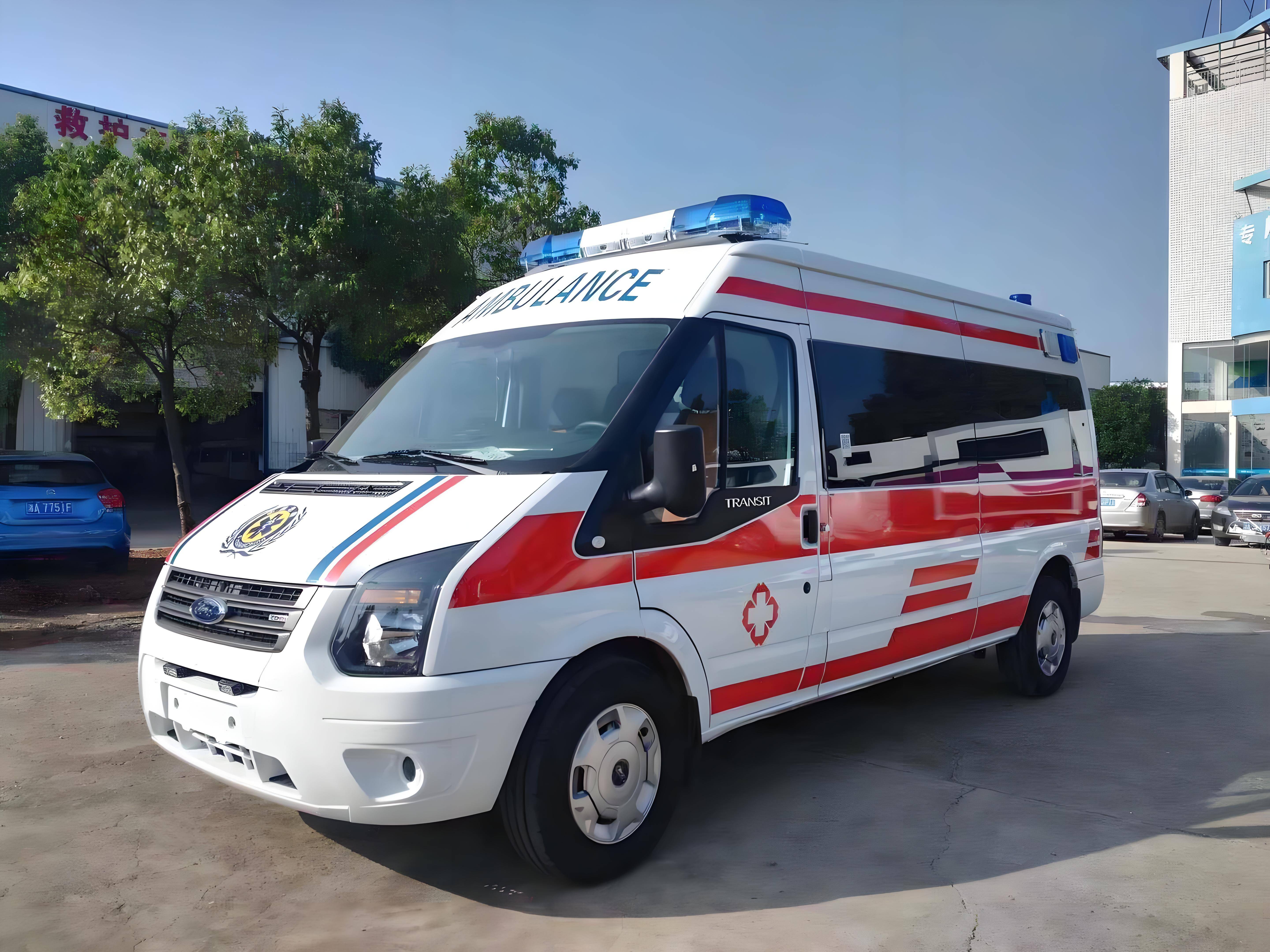 武汉的120救护车配备有先进的医疗设备和专业的医护人员,确保病人在