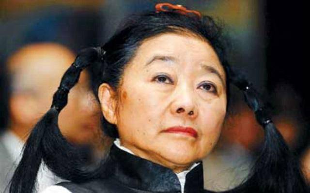 香港女首富"小甜甜":丈夫曾两次被绑架,死后遗产全部捐出_龚如心_王德