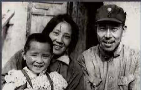 她是黄永胜妻子,九一三事件后主动划清界限,后来官越当越大