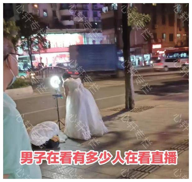 变态男男扮女装图片