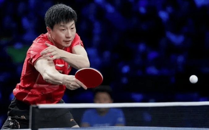 原创            国乒最新战报！11-7，马龙决赛首胜，扳平比分，林诗栋连吃发球！-乒乓球马龙比赛2020