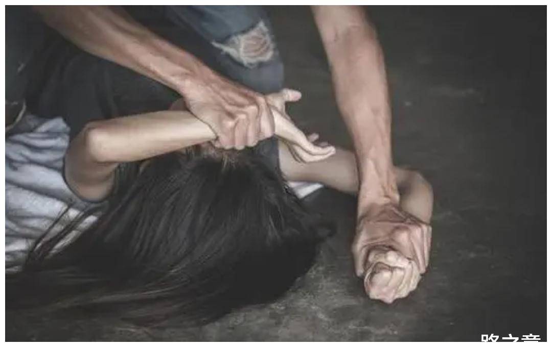 2004年,湖北女子因不想愧对"闺蜜",竟杀害新婚仅一个月的丈夫