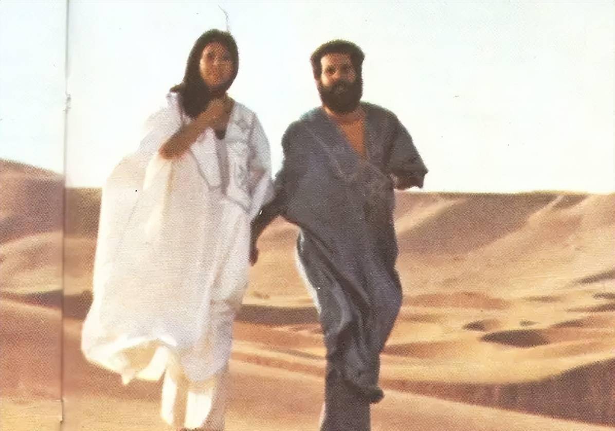 荷西已去世12年,三毛为何还要自缢?17年后公布遗嘱方知她的绝望