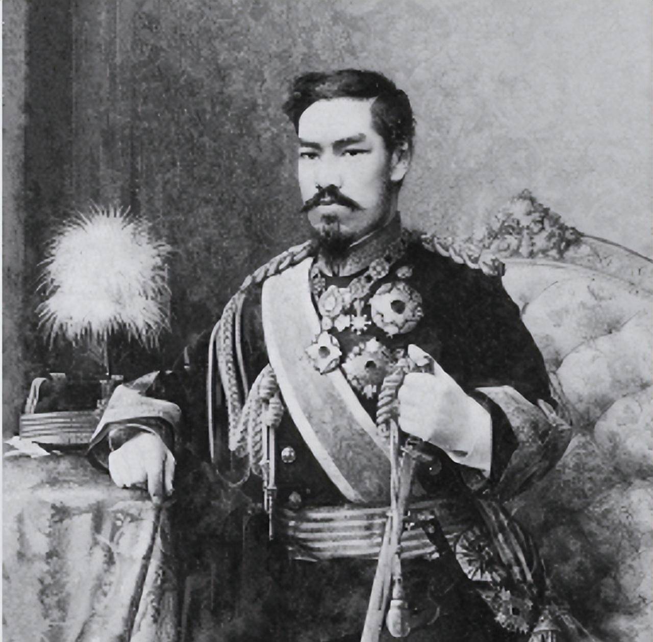 "昭和女神"原节子:26岁被献给麦克阿瑟,终生未婚,95岁离世