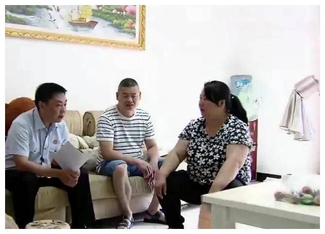 18岁养女车祸身亡,法院:百万赔偿金判给生父 和养父无关_老杨_杨小英