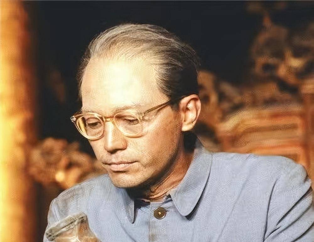 末代皇帝溥仪,61岁死于尿毒症,临终场面惨不忍睹,久久不愿咽气