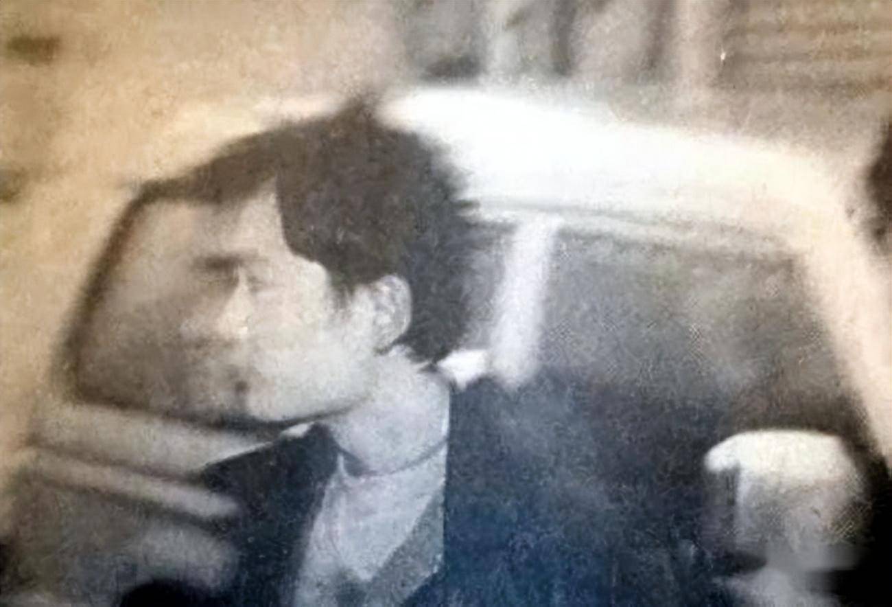 1998年著名女主持人死在家中,警方要看监控,物业:忘了,没开_陈旭然