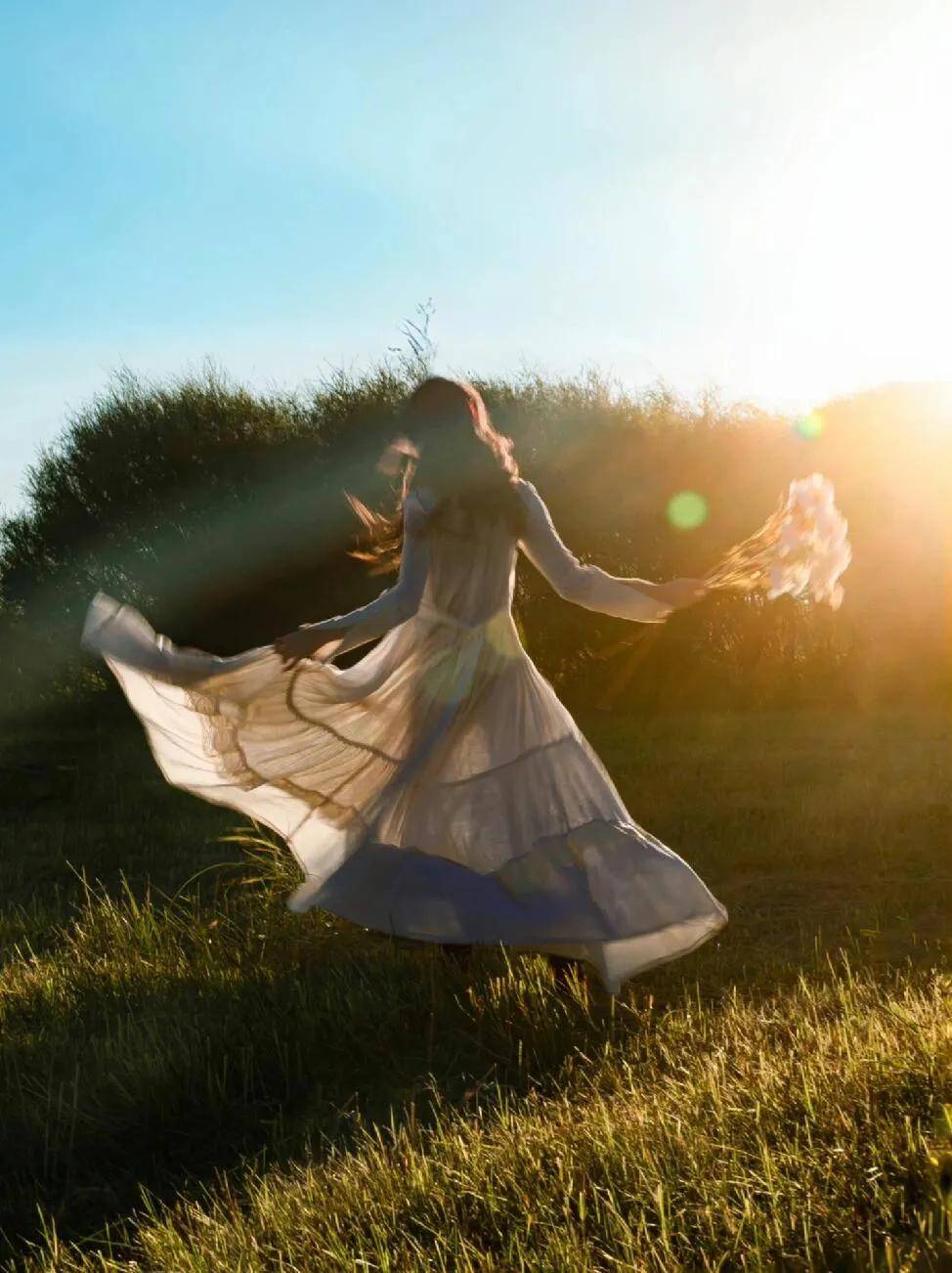 在风中的人像创作