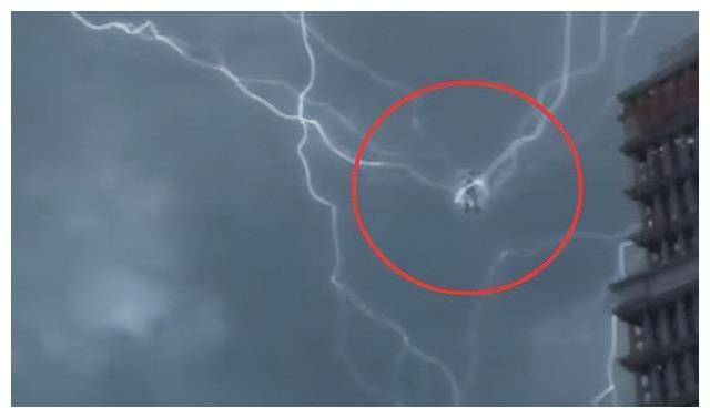 1995年,安徽百人目击"巨蟒渡劫","成神"到底是真是假?