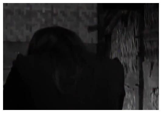 重庆有一"凶宅",当地人一提起它便闻风丧胆,女子却大胆租住