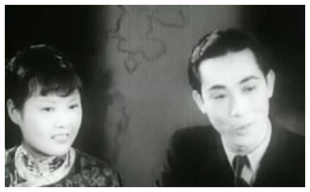 饶是黎铿不厌其烦地解释了一遍又一遍,告诉妻子演出的时候有女演员是