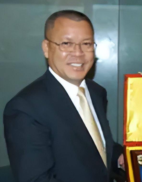 王泽邦_销售_集团