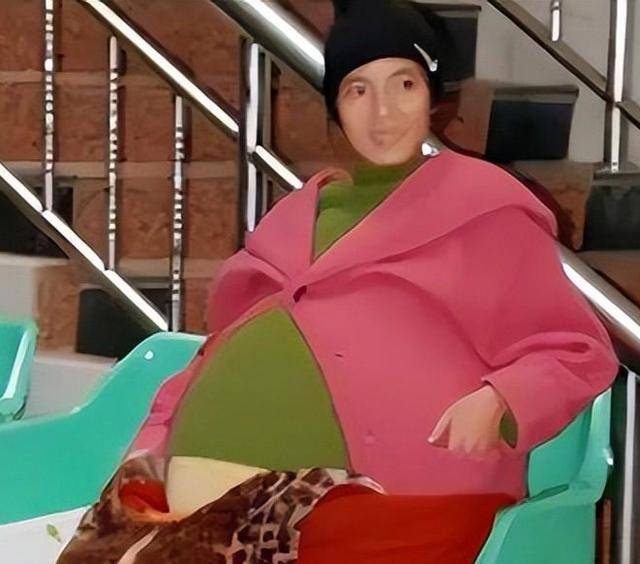 2009年,被丈夫抛弃挺着大肚子的女人,如今活成了"天使"的模样