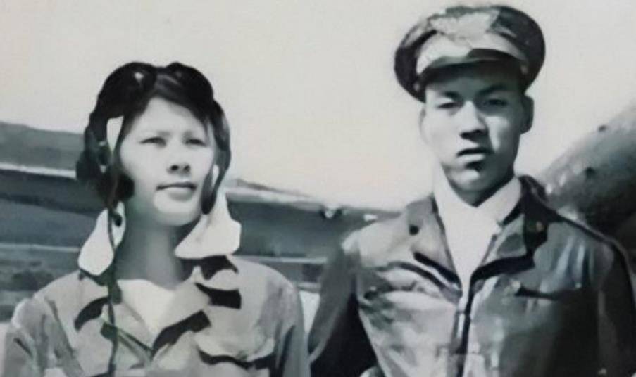 原创1981年,越军飞行员乔清陆,携9名同伴驾机投奔中国,最后怎样了