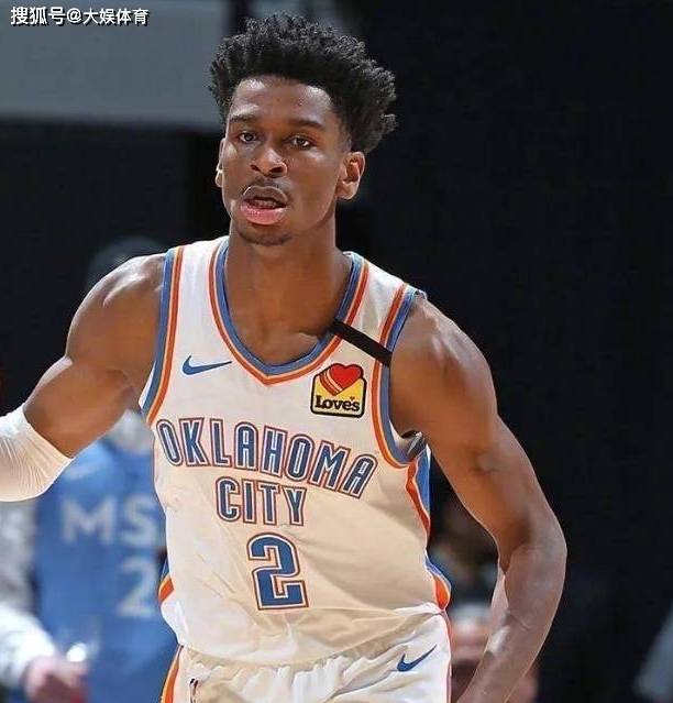 亚历山大是nba历史上首位单场拿到至少45分3板9助5断2帽的球员