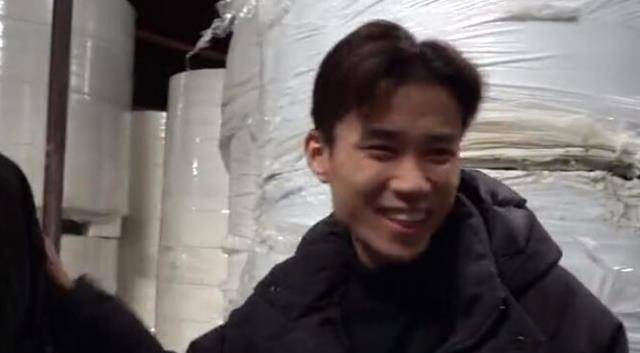 口罩猎人林栋:花5万住一天酒店,倒卖口罩获60亿订单,后来如何