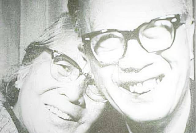 梁实秋的鞋带松了,妻子俯身为其系鞋带,不料就此天人永隔_季淑_生活_爱情