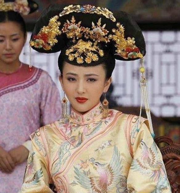 她的家族就是铁木真的后代.