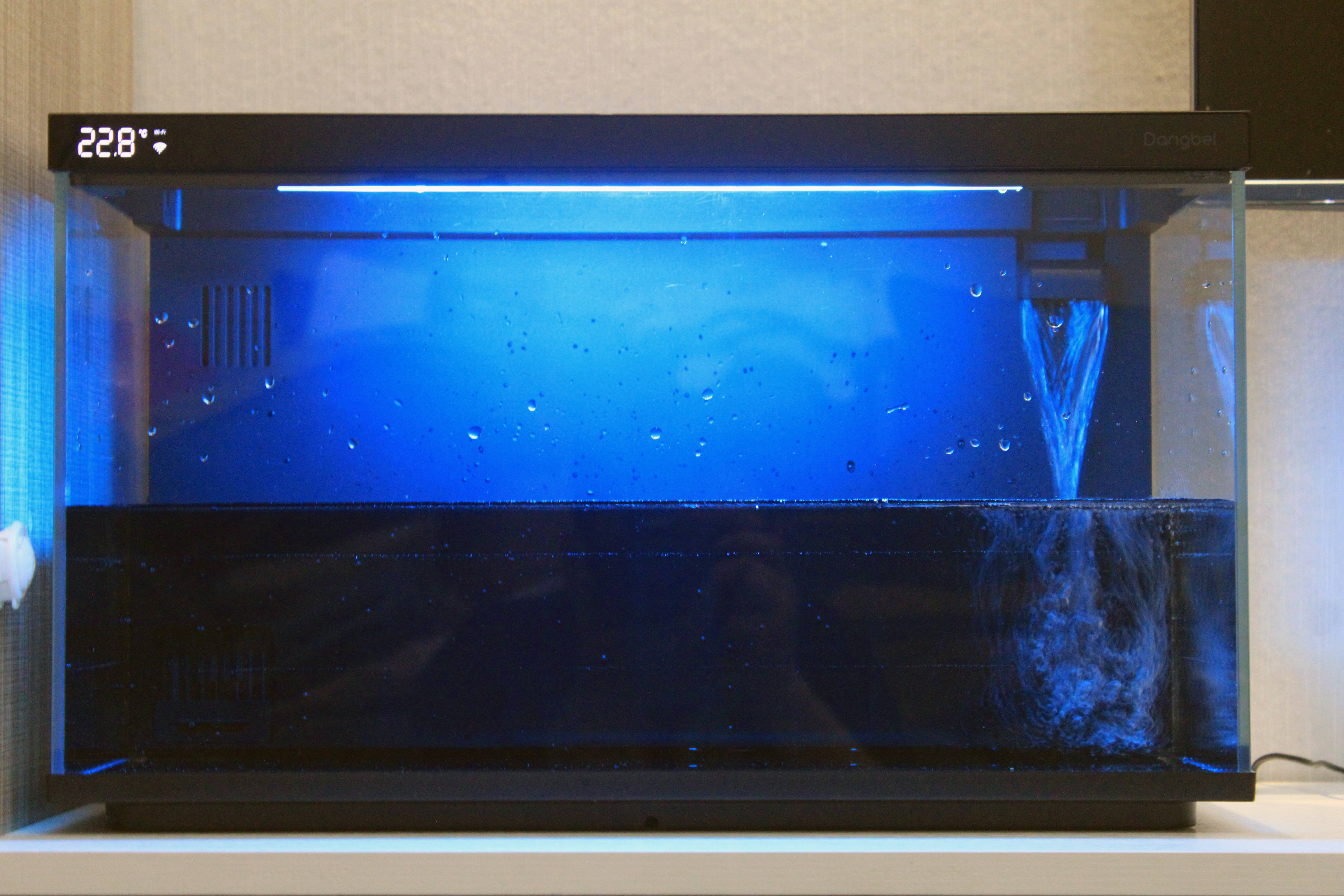 当贝智能鱼缸1 Ultra:生态科学喂养,懒人养鱼的福音