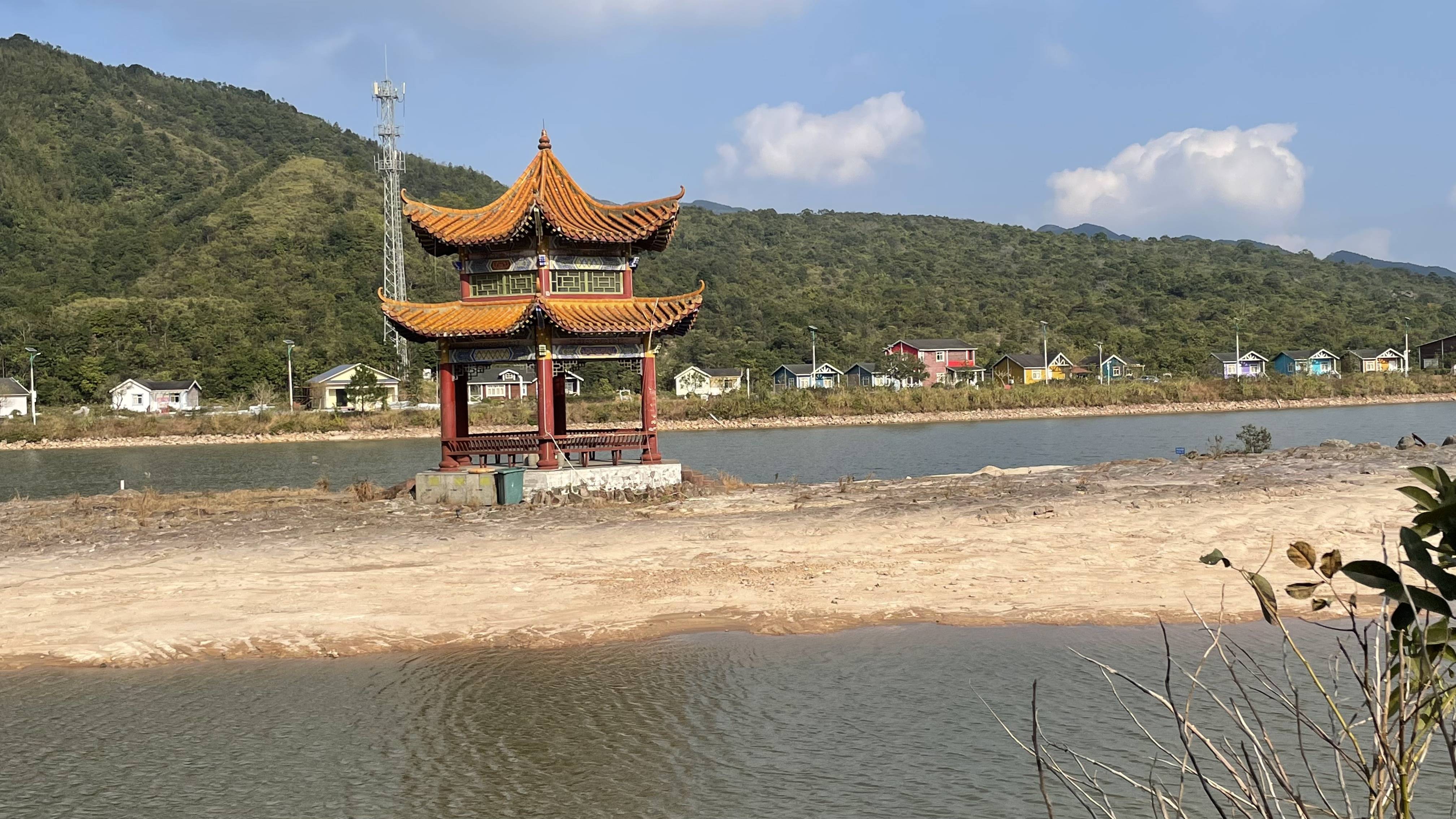 防城港七星顶:十万大山间的生态康养度假明珠