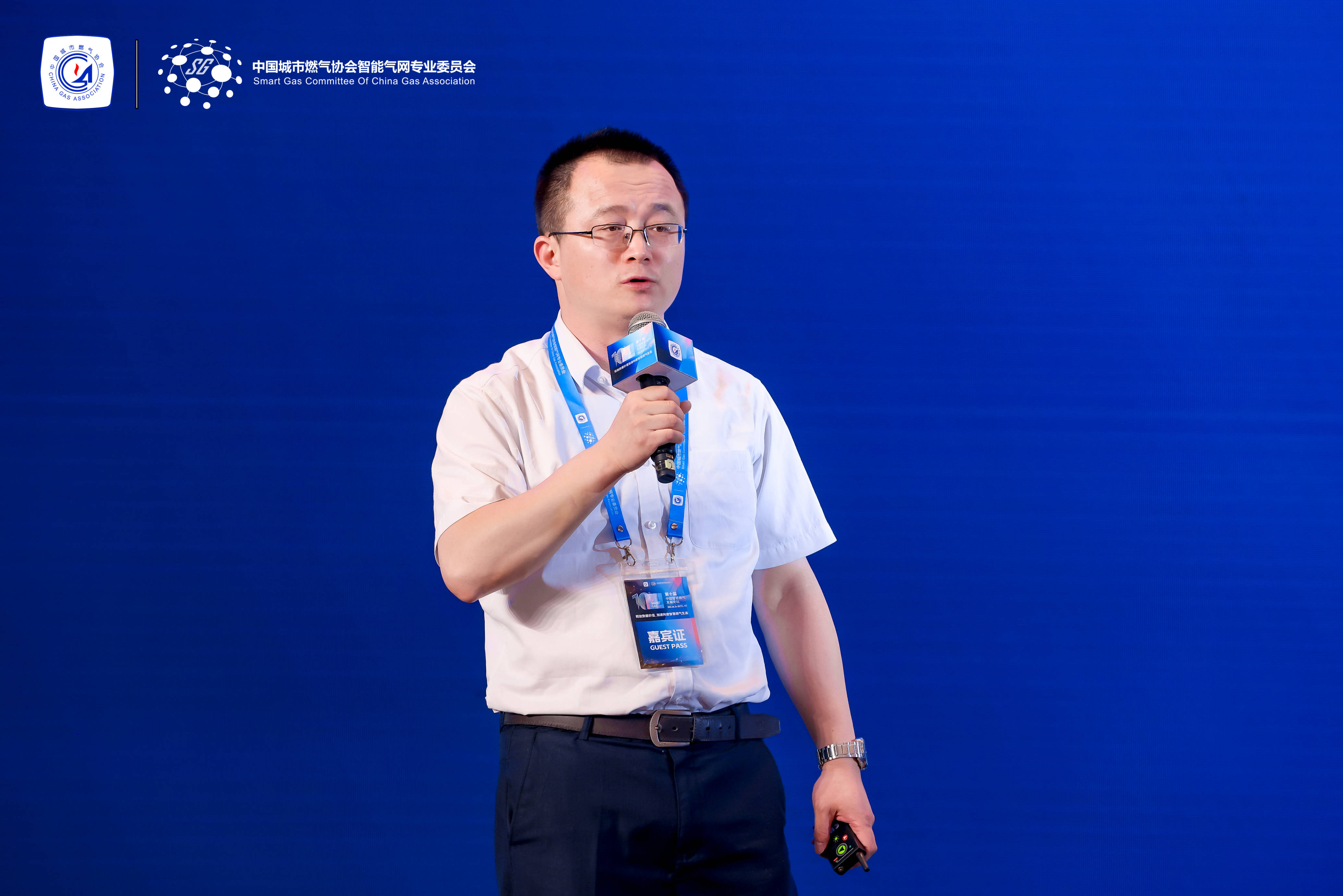 陆峰博士简历及个人介绍