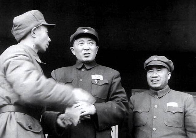 1959年后,一名大将迅速上升兼任多项要职,成地位最高的大将_罗瑞卿_黄克诚_国防部