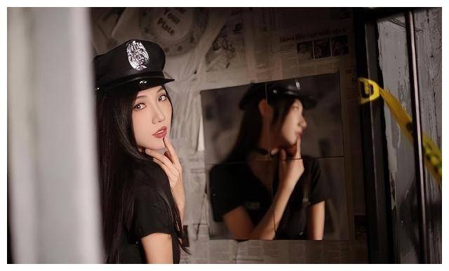 大连虎豹邹显卫女狱警图片