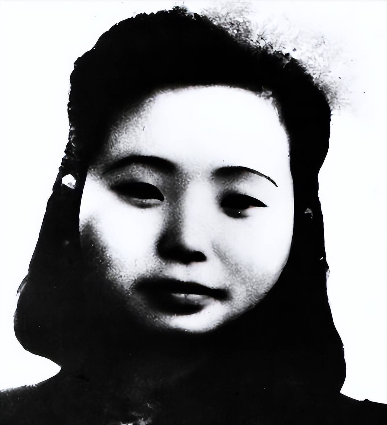 江姐的儿子定居美国,采访时记者问他为何不回国,他是如何回答的?