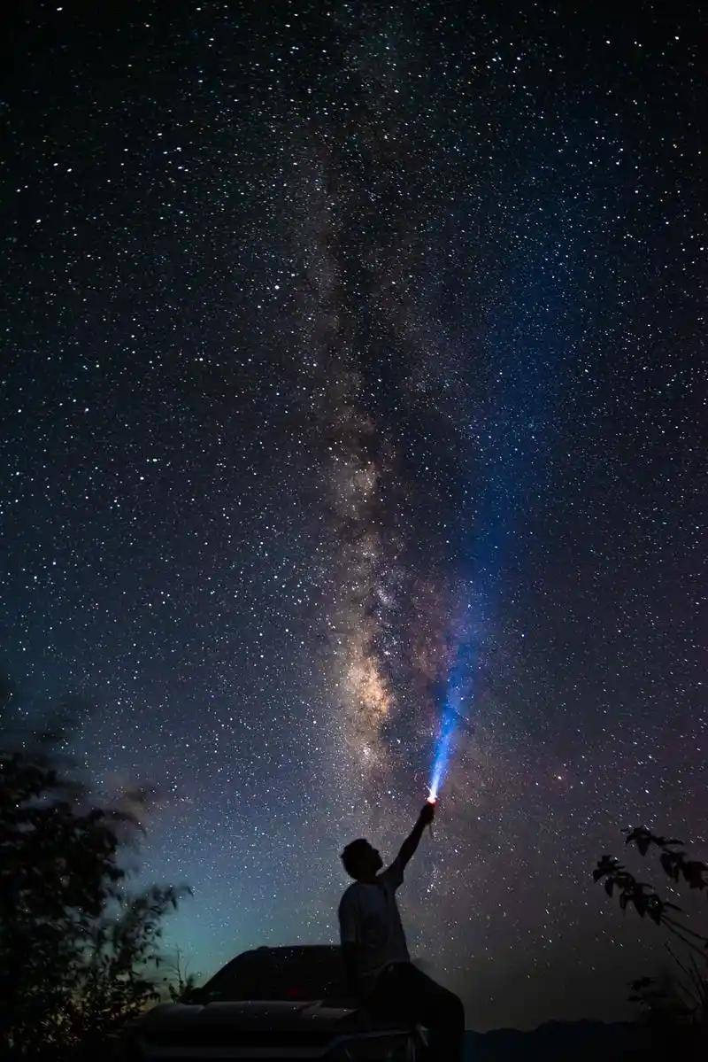 吕文扬:仰望星空的追着梦者