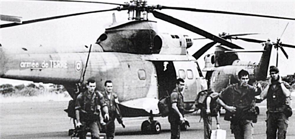 30年干掉4任总统,还掌控一国家,名字有些熟悉_德纳尔_阿卜杜拉_生活