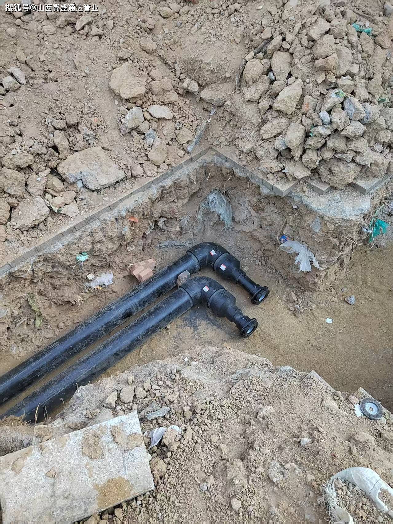 山西冀盛通达管业,太原pe管工地施工现场实拍
