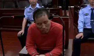 19年王帮用在法庭上装疯卖傻,听到被判死刑立马变脸