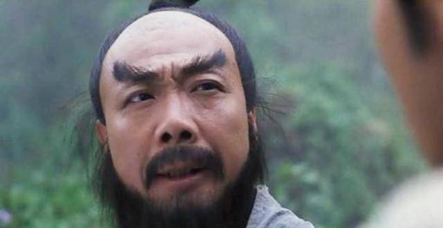 "燕赤霞"午马葬礼:成龙,洪金宝扶灵,刘晓庆献上花圈以示哀思